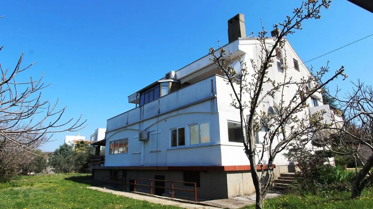 Apartments Tomislav Malinska