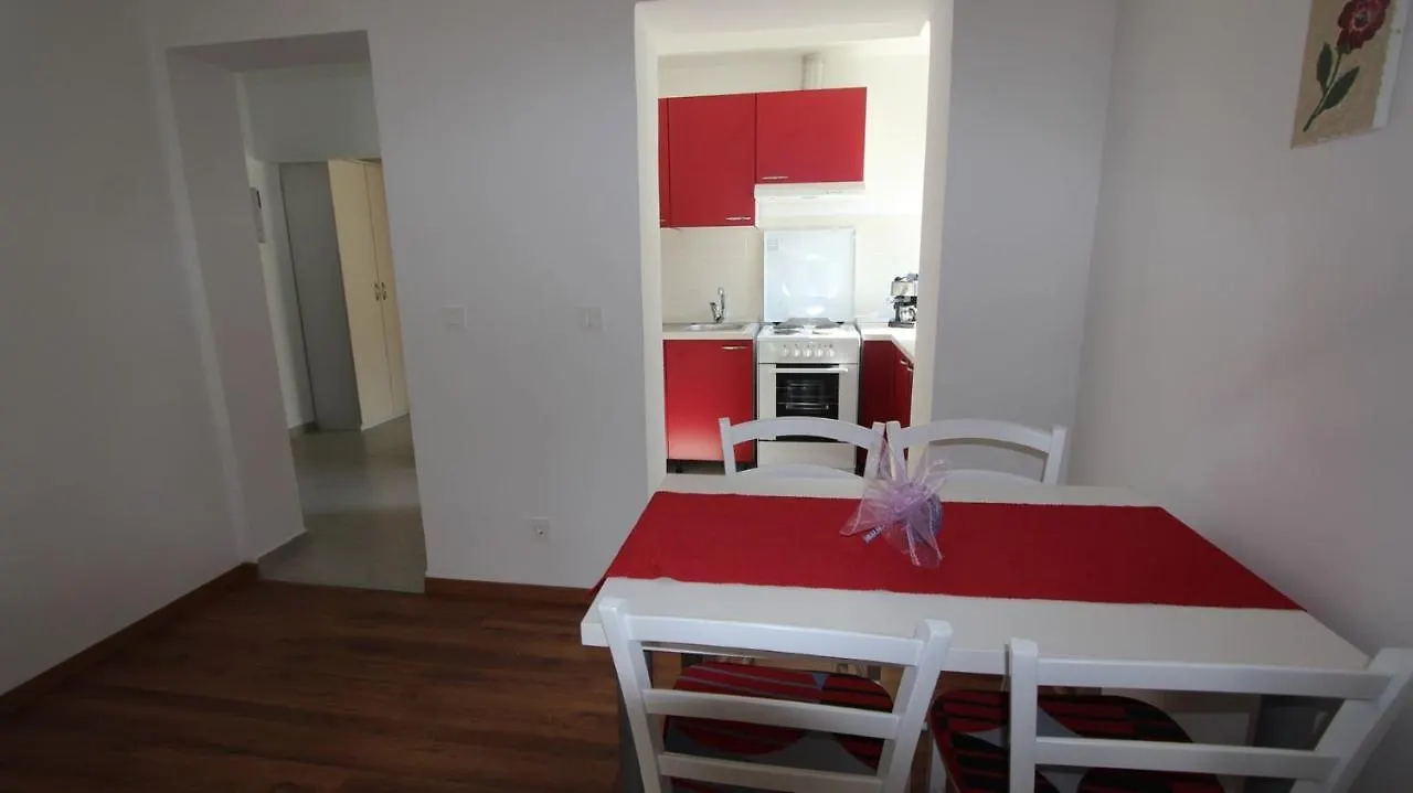 Guest house Apartments Tomislav Malinska Croatia