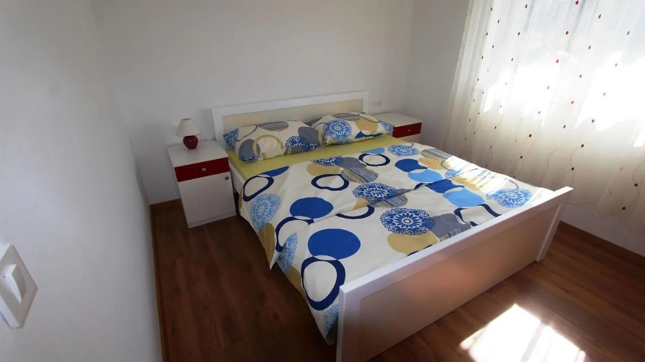 Guest house Apartments Tomislav Malinska Croatia